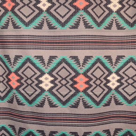 NWT Xhilaration Aztec Print Bodycon Mini Skirt -XS - Picture 2 of 10
